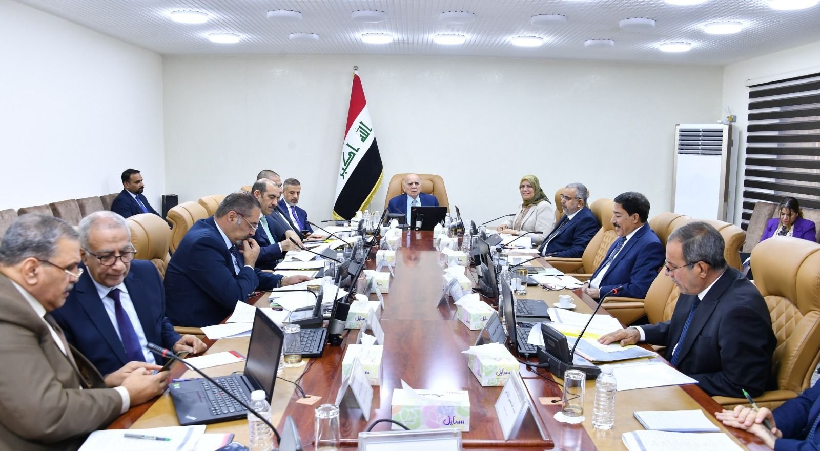 المجلس الوزاري للاقتصاد يقرر حذف العصائر والمرطبات والكيك من قائمة الاستيراد