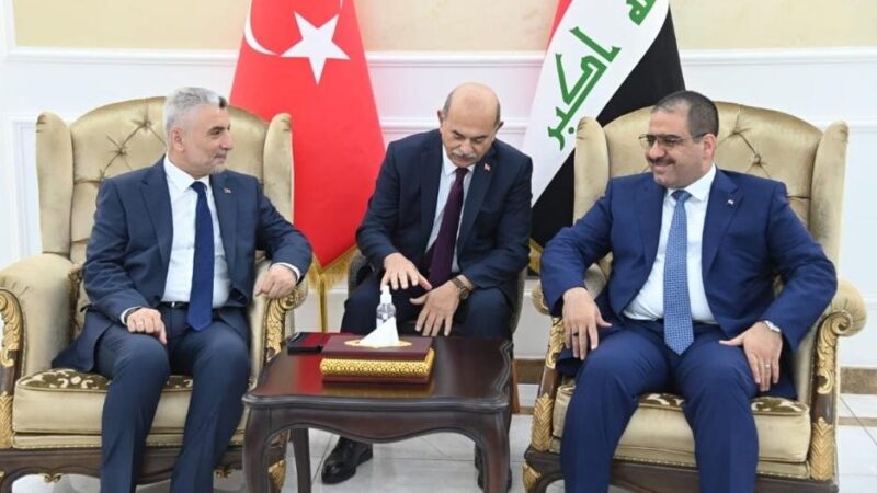 وزير التجارة التركي يصل إلى بغداد
