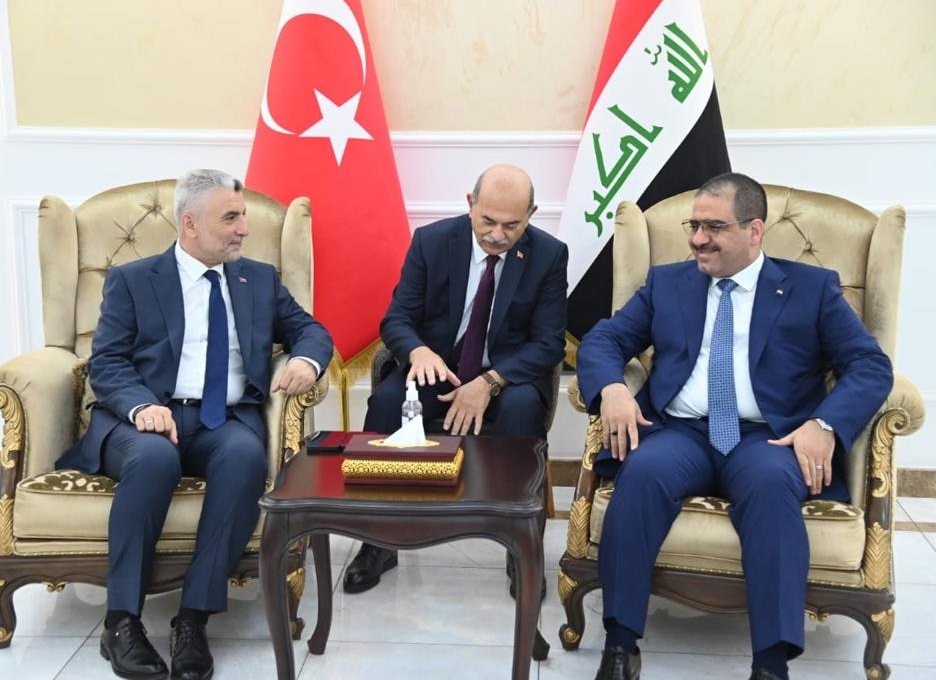 وزير التجارة التركي يصل إلى بغداد