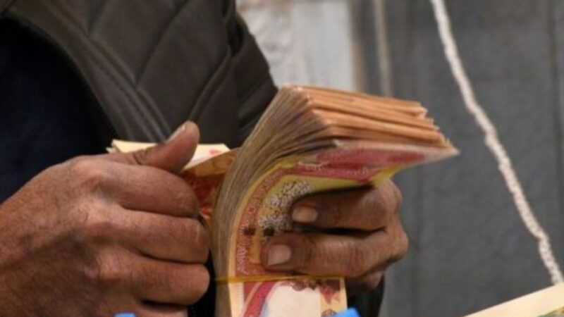 وزيرة المالية توجه بدوام موظفي دائرة المحاسبة يومي الجمعة والسبت لاستكمال تمويل رواتب الموظفين