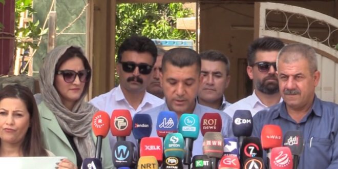 معلمو كردستان يجمعون 61 ألف توقيع لنقل ملف رواتبهم إلى الحكومة الاتحادية