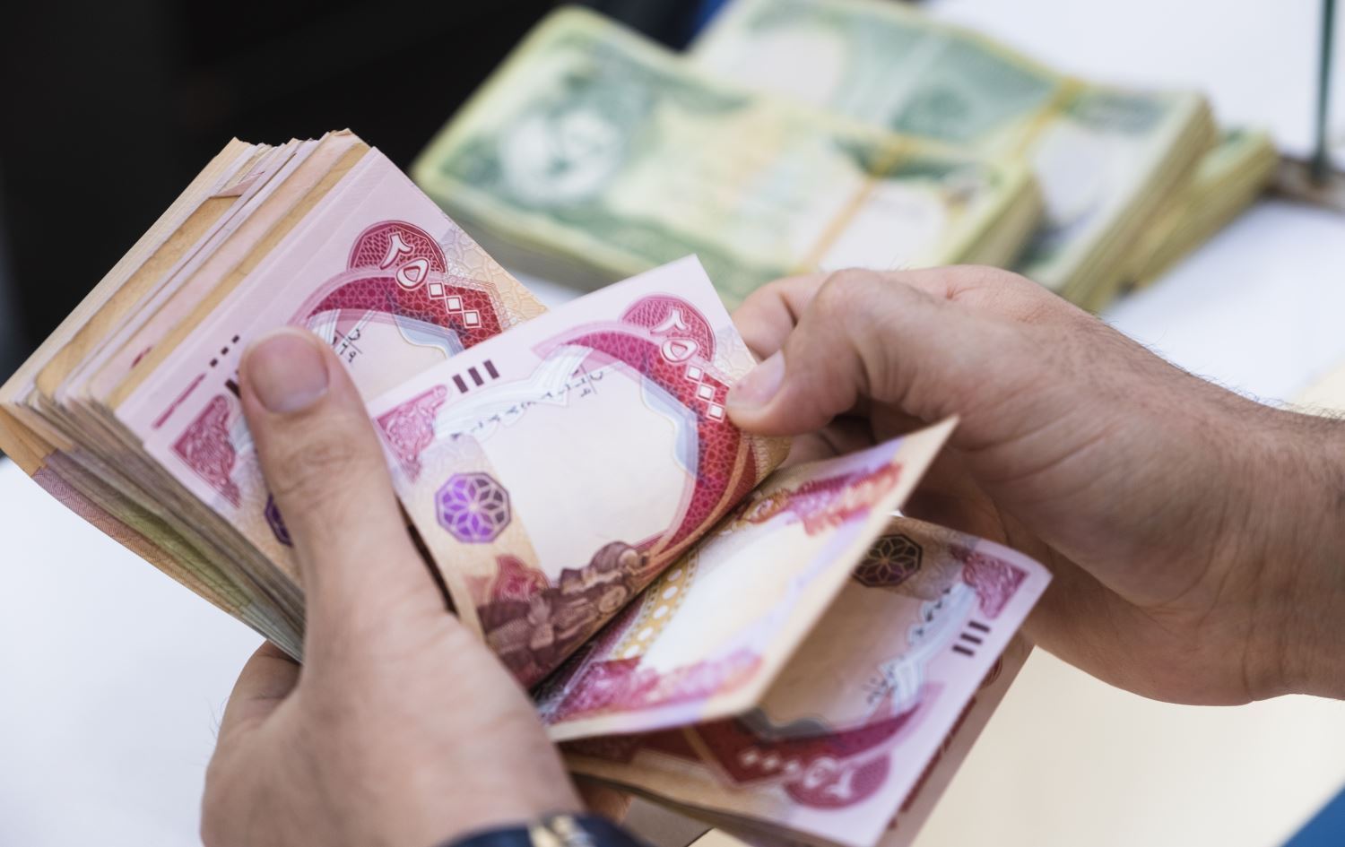 بغداد ترسل 30 مليار دينار للإقليم لصرف رواتب الموظفين