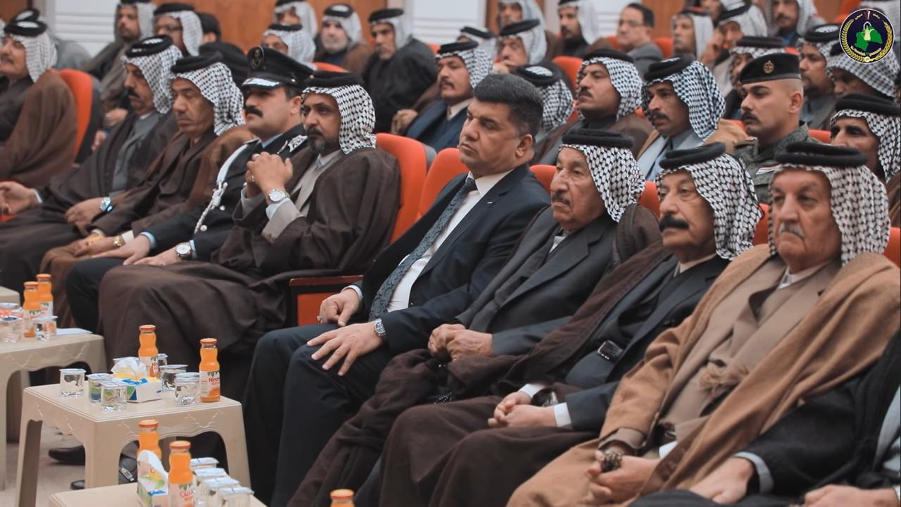 شرطة الديوانية تعقد مؤتمرا عشائريا لحصر السلاح بيد الدولة