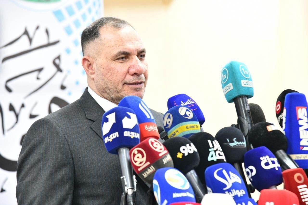 عباس شعيل يتسنم مهامه كمحافظ للديوانية رسمياً
