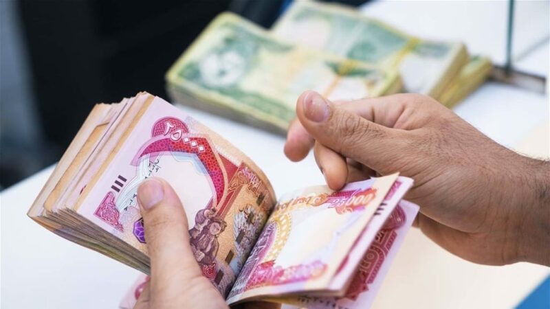 الحكومة: تمويل رواتب الموظفين في الإقليم سيستمر ولا صحة لوقفه