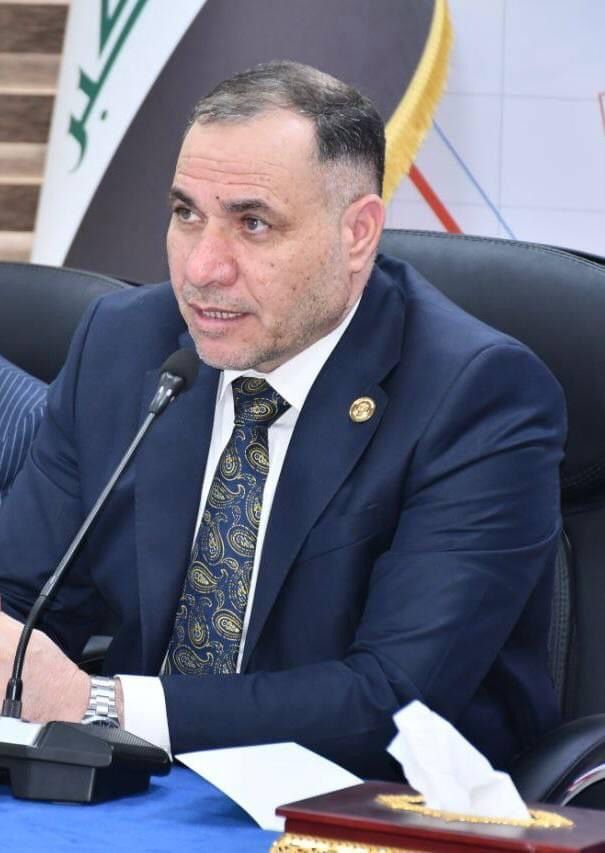 محافظ الديوانية يدعو الدوائر الخدمية لاستنفار جهودها استعداداً لموجة الأمطار